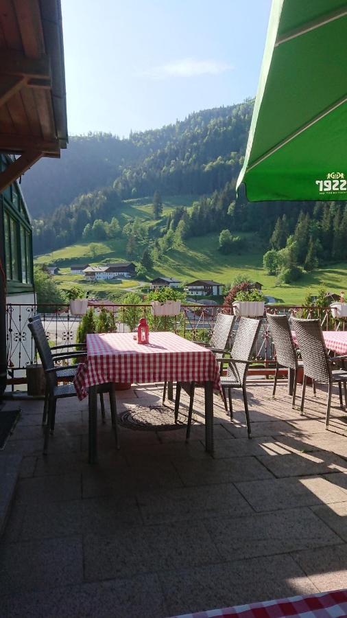 Gasthof Schonblick Hotel Russbach am Pass Gschuett Exterior photo